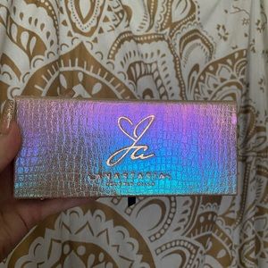 Anastasia Beverly Hills Jackie Aina eyeshadow pallete